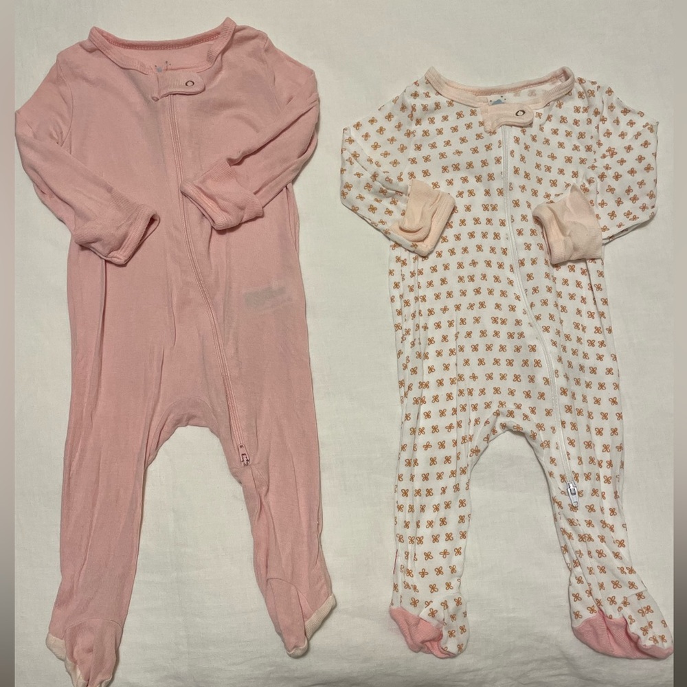 Cloud Island sleepers 0-3 months (runs big) very soft! Good condition!